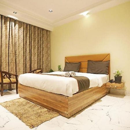 Hotel Royal Paradise By Kdson Nowe Delhi Zewnętrze zdjęcie
