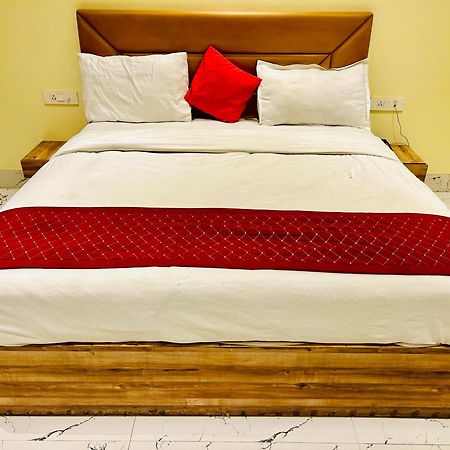 Hotel Royal Paradise By Kdson Nowe Delhi Zewnętrze zdjęcie