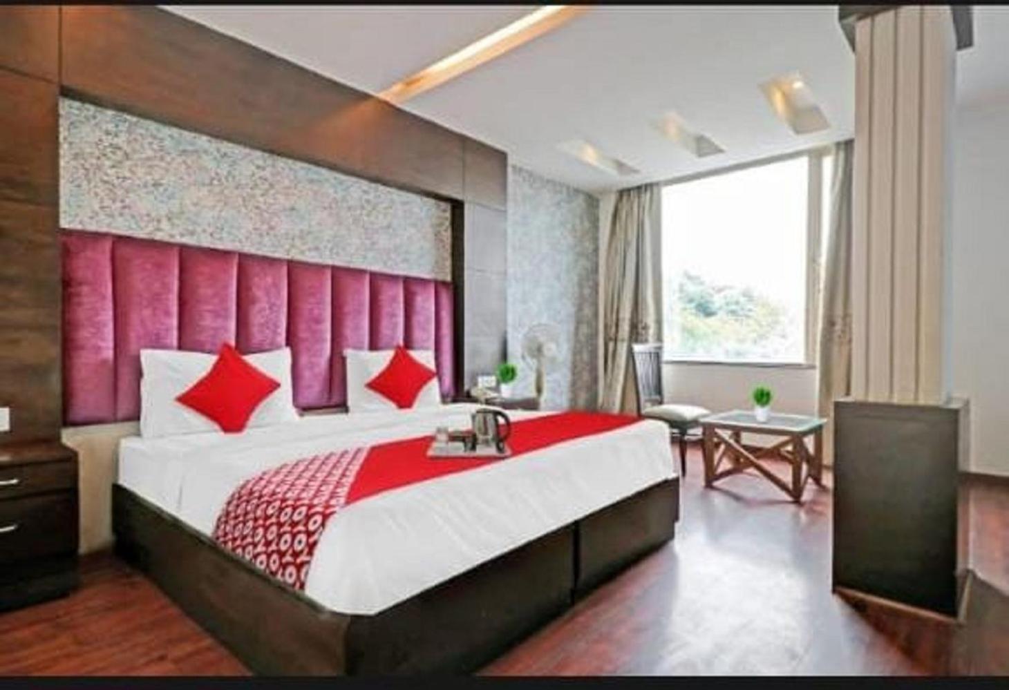 Hotel Royal Paradise By Kdson Nowe Delhi Zewnętrze zdjęcie