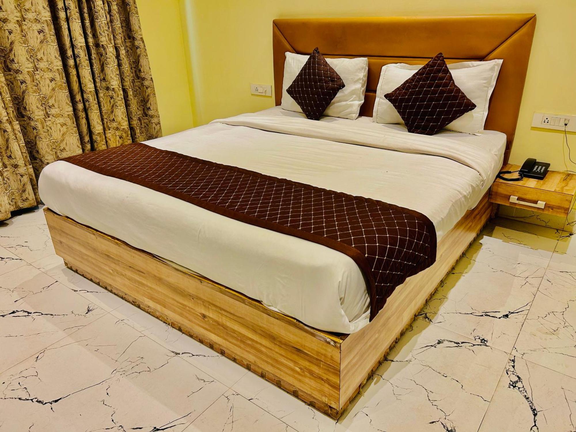 Hotel Royal Paradise By Kdson Nowe Delhi Zewnętrze zdjęcie